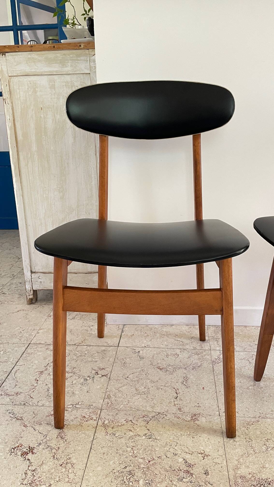 Chic vintage pair of Scandinavian chairs