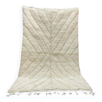 Tapis marocain artisanal décoré 250cmx150cm