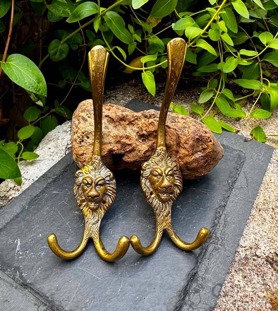 2 lion coat hooks in solid brass Art Nouveau