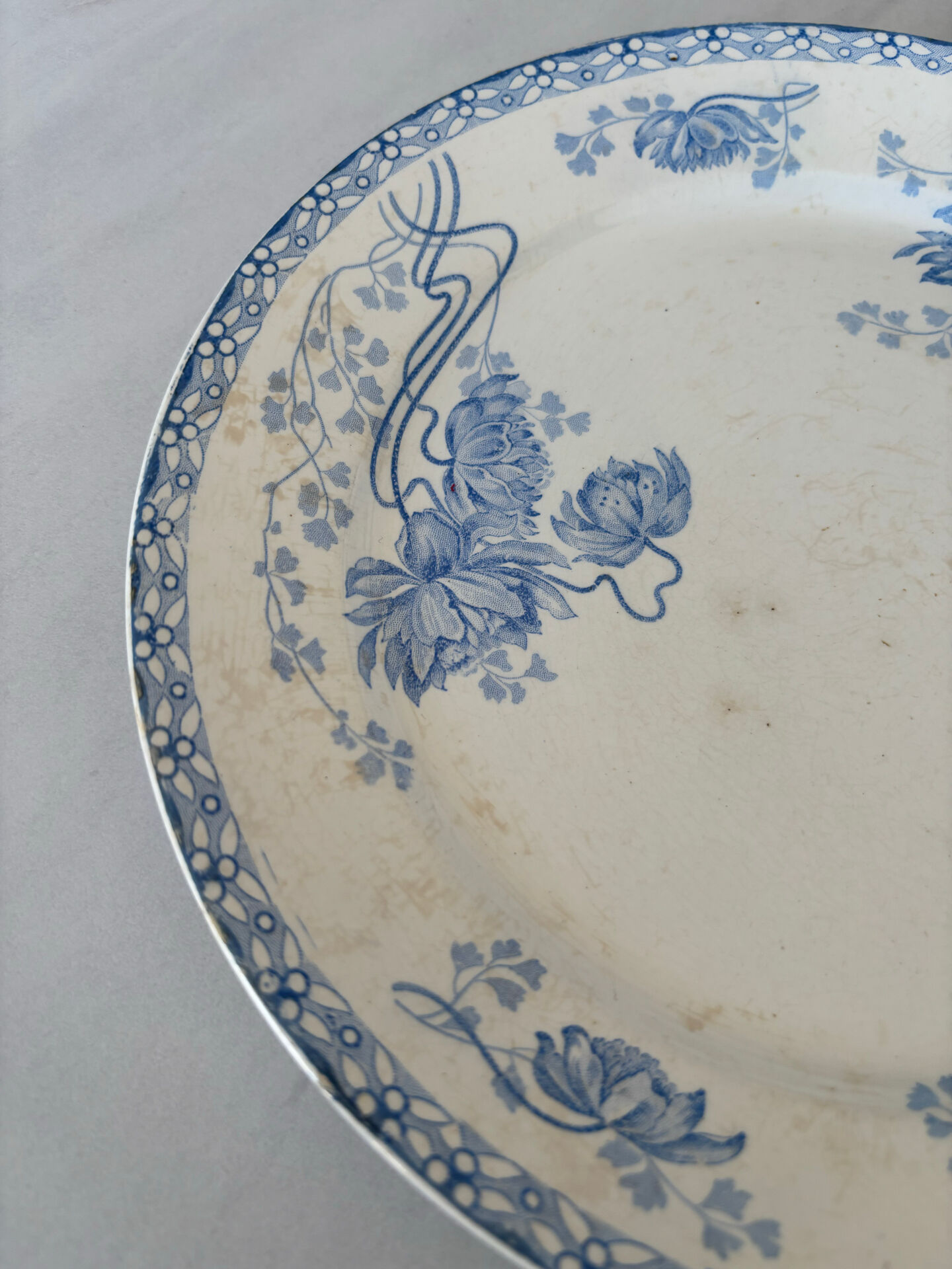 Old flat plate, light blue ironstone from Sarreguemines, model r.