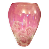 Engraved glass vase with floral pattern