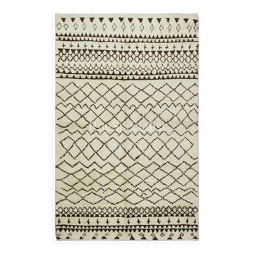 Contemporary Handmade Moroccan Tulu Rug Made of Natural Undyed Wool
