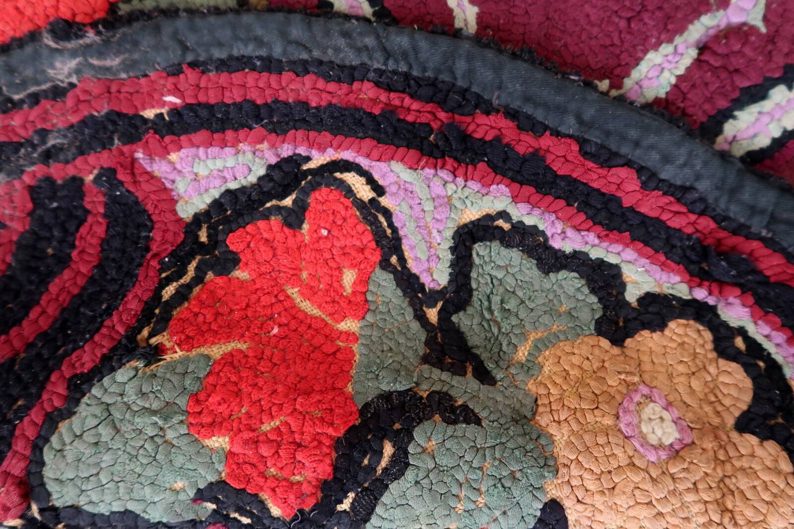 Tapis ancien fait main American Hooked 75cm x 130cm - 1C990