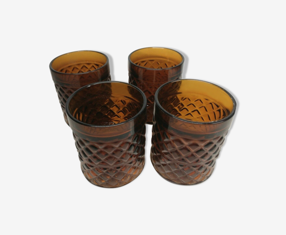 Lot de 4 verres jaune vintage XXème siècle