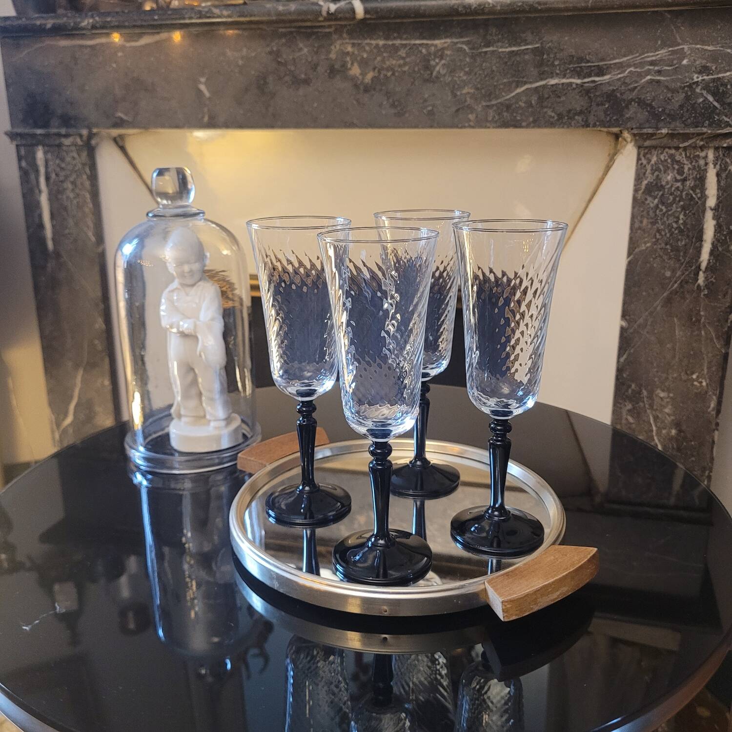 80s chic decorative champagne flutes