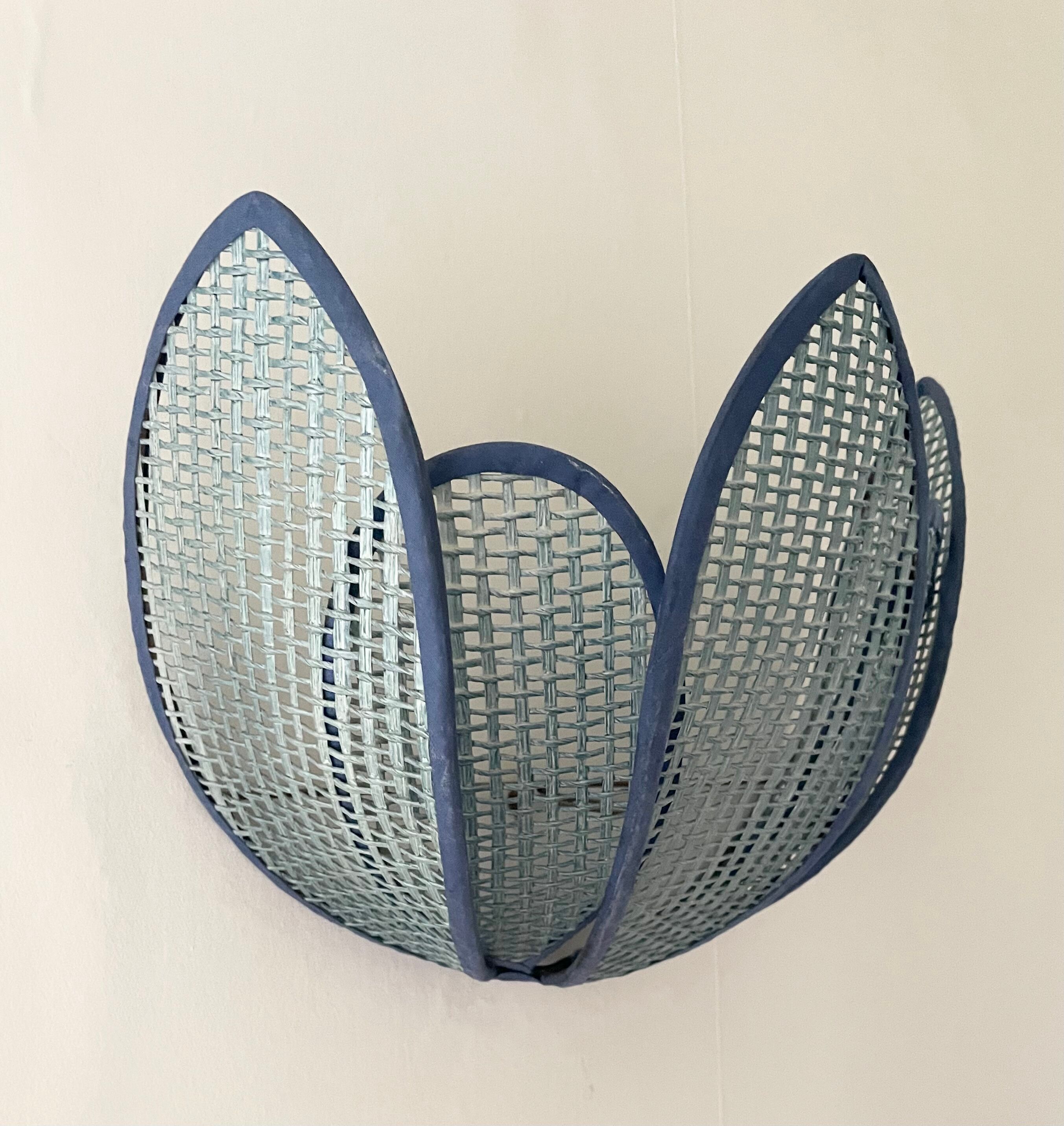 Lotus flower canning wall lamp