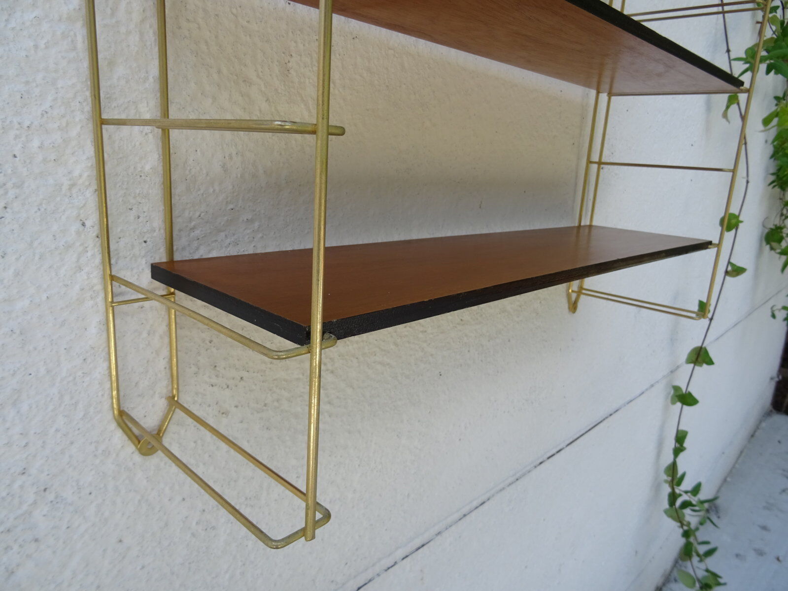 Wall shelf String brass and wood