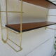 Etagère murale String laiton et bois