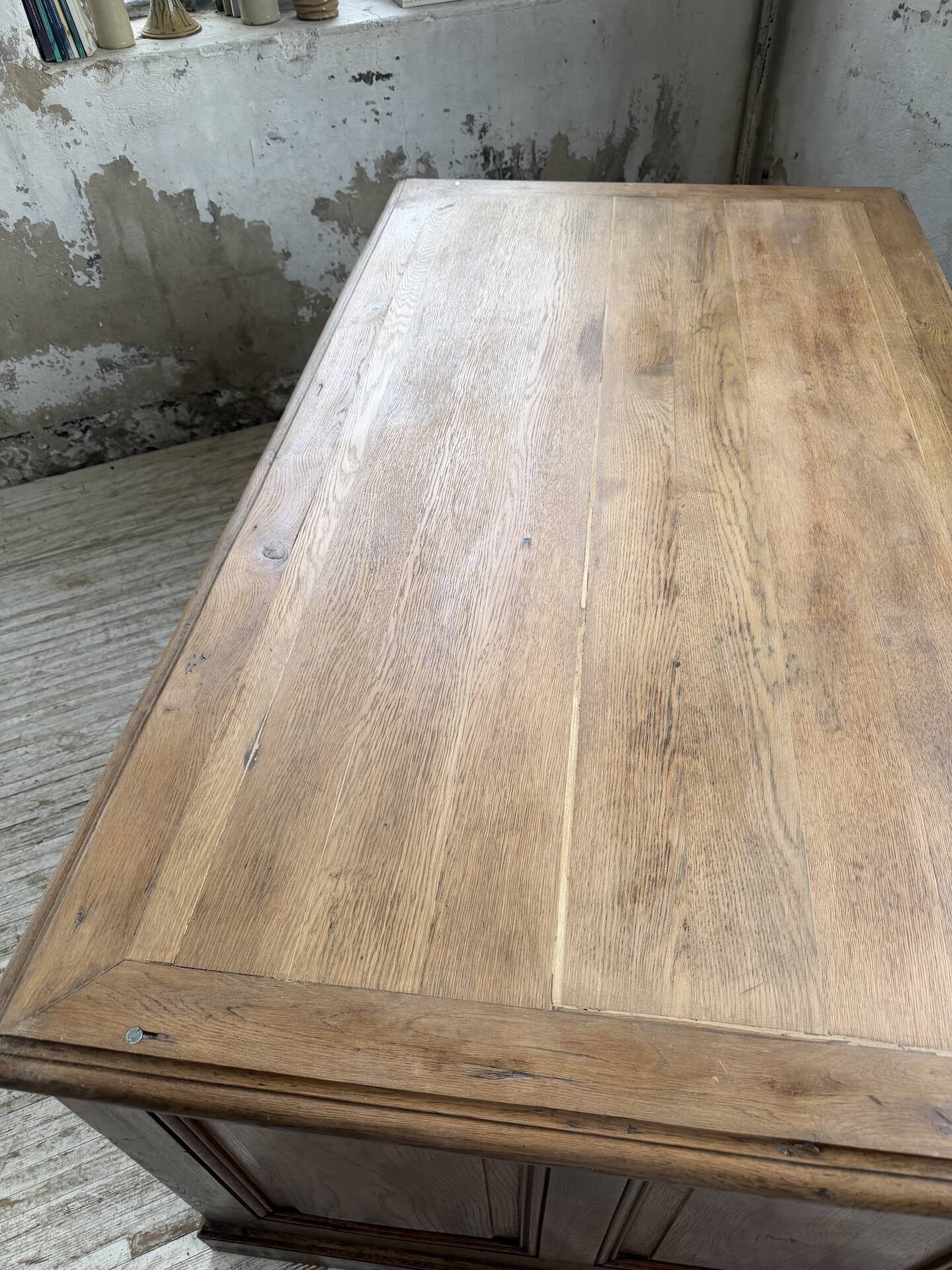 Counter or desk in oak from the 1950s.