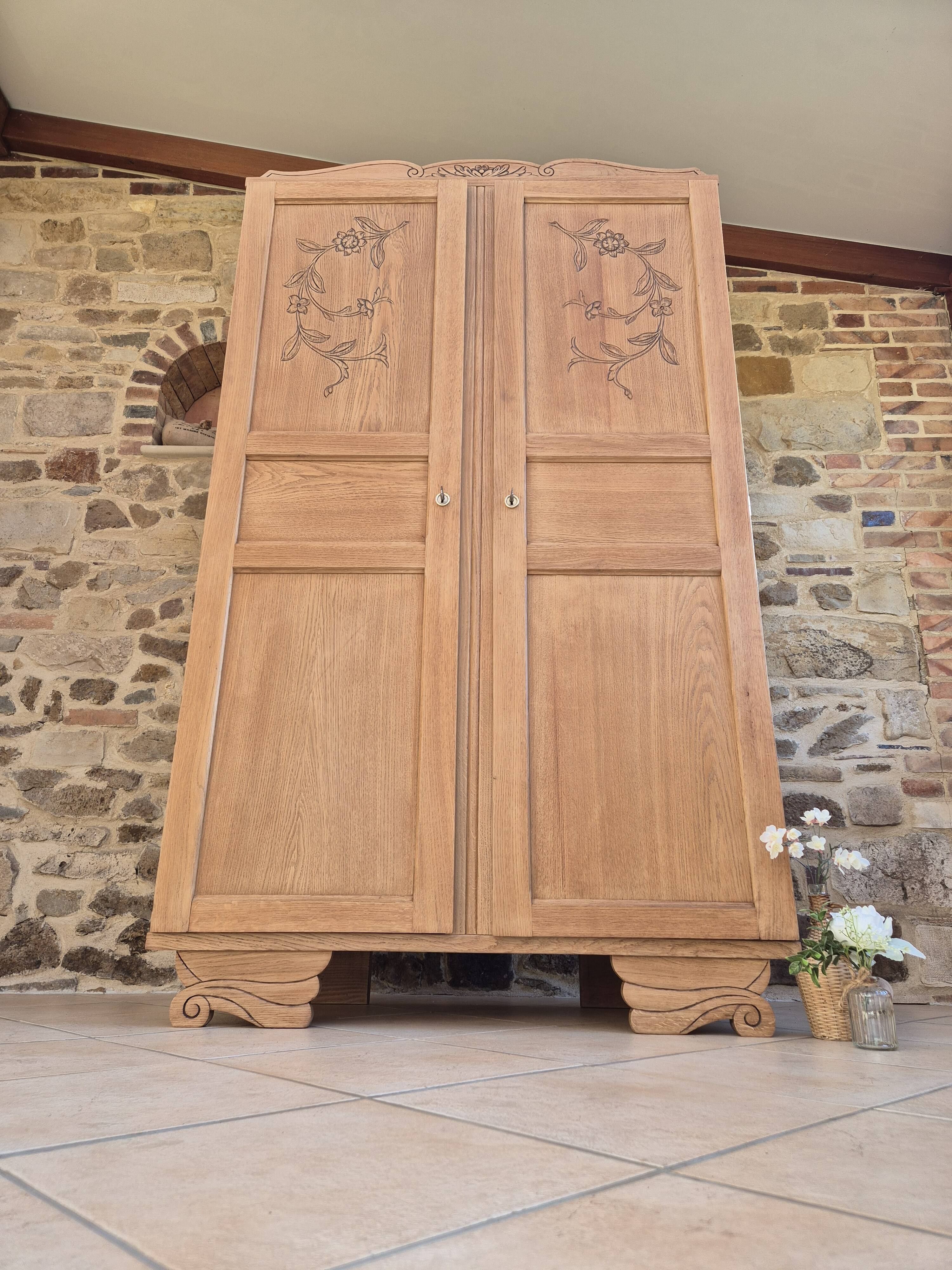 Armoire parisienne art déco
