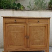 Art Deco buffet in natural wood, authentic charm.
