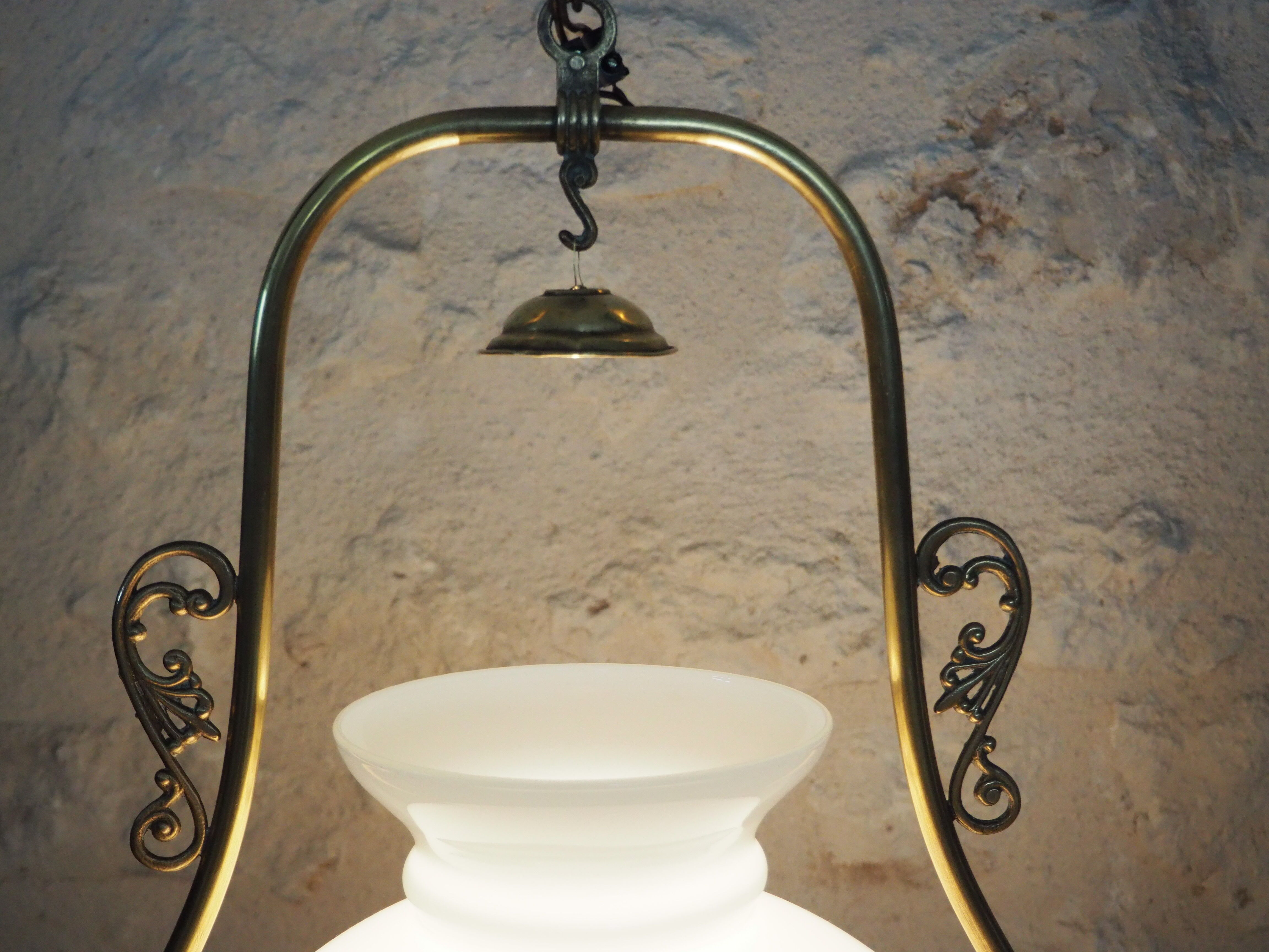 Old suspension in opaline, earthenware and brass - kerosene lamp