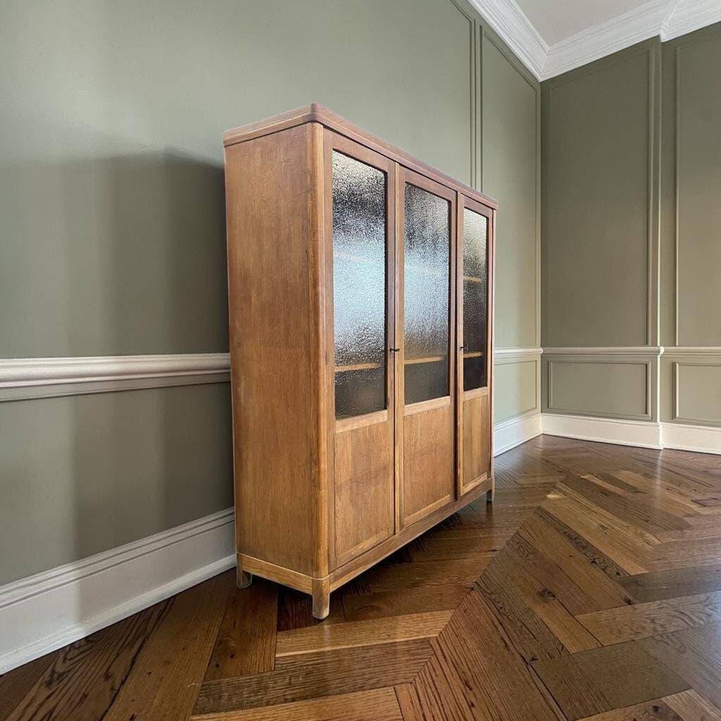 Vintage wooden display cabinet / wall cabinet with embossed yellow glass