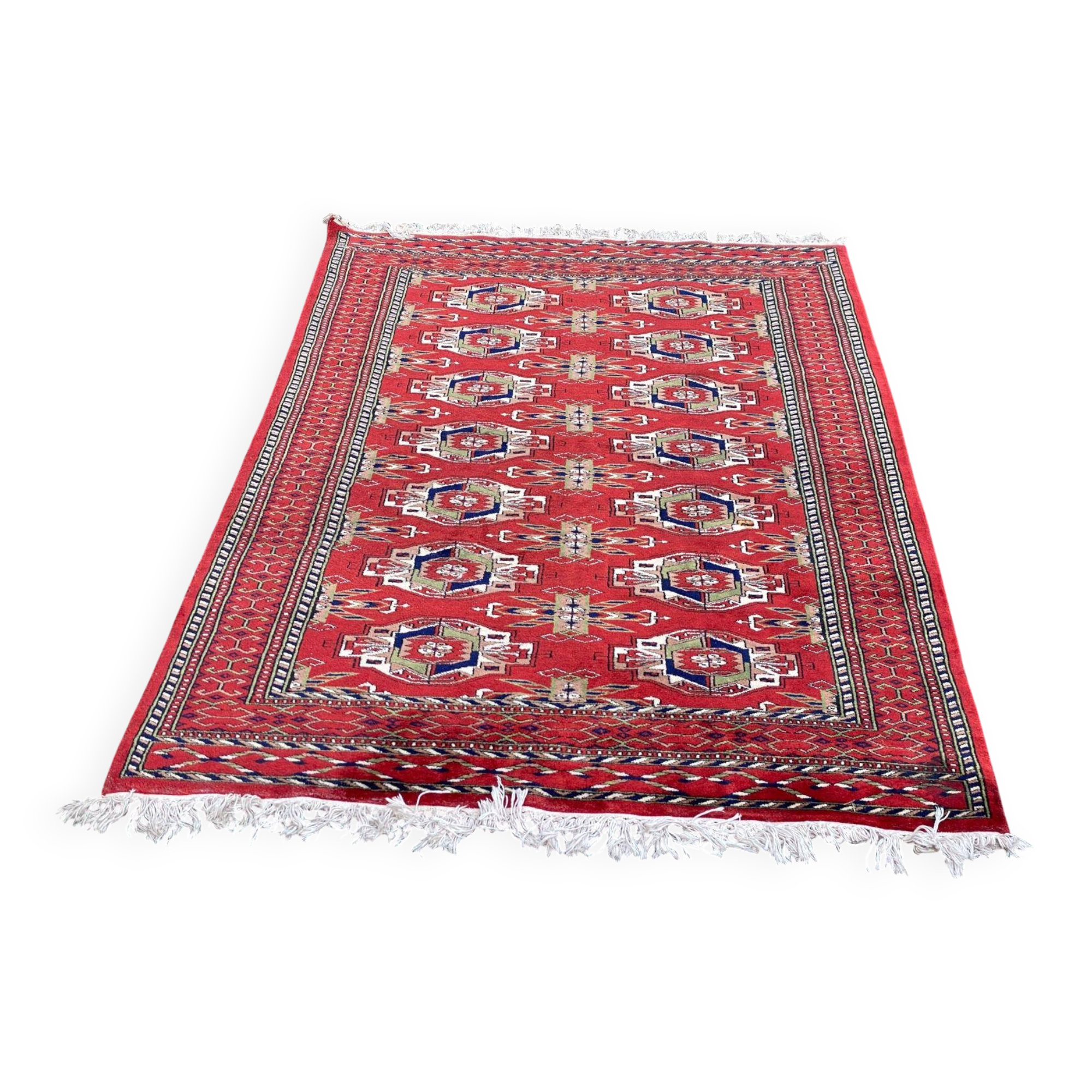 Handwoven Pakistani Persian rug in burgundy wool 120x190.