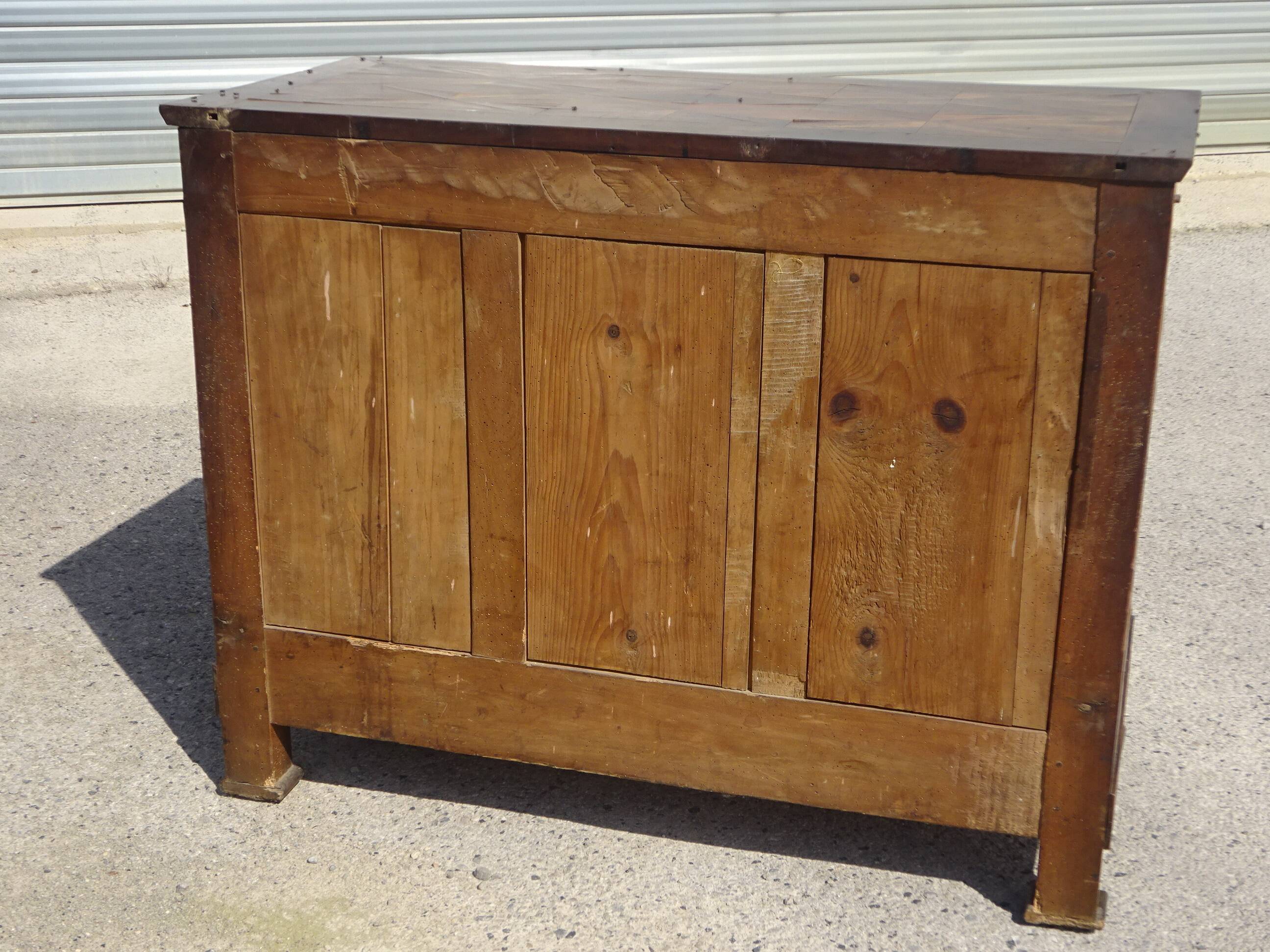Antique buffet à colonnes semi détachées style Empire