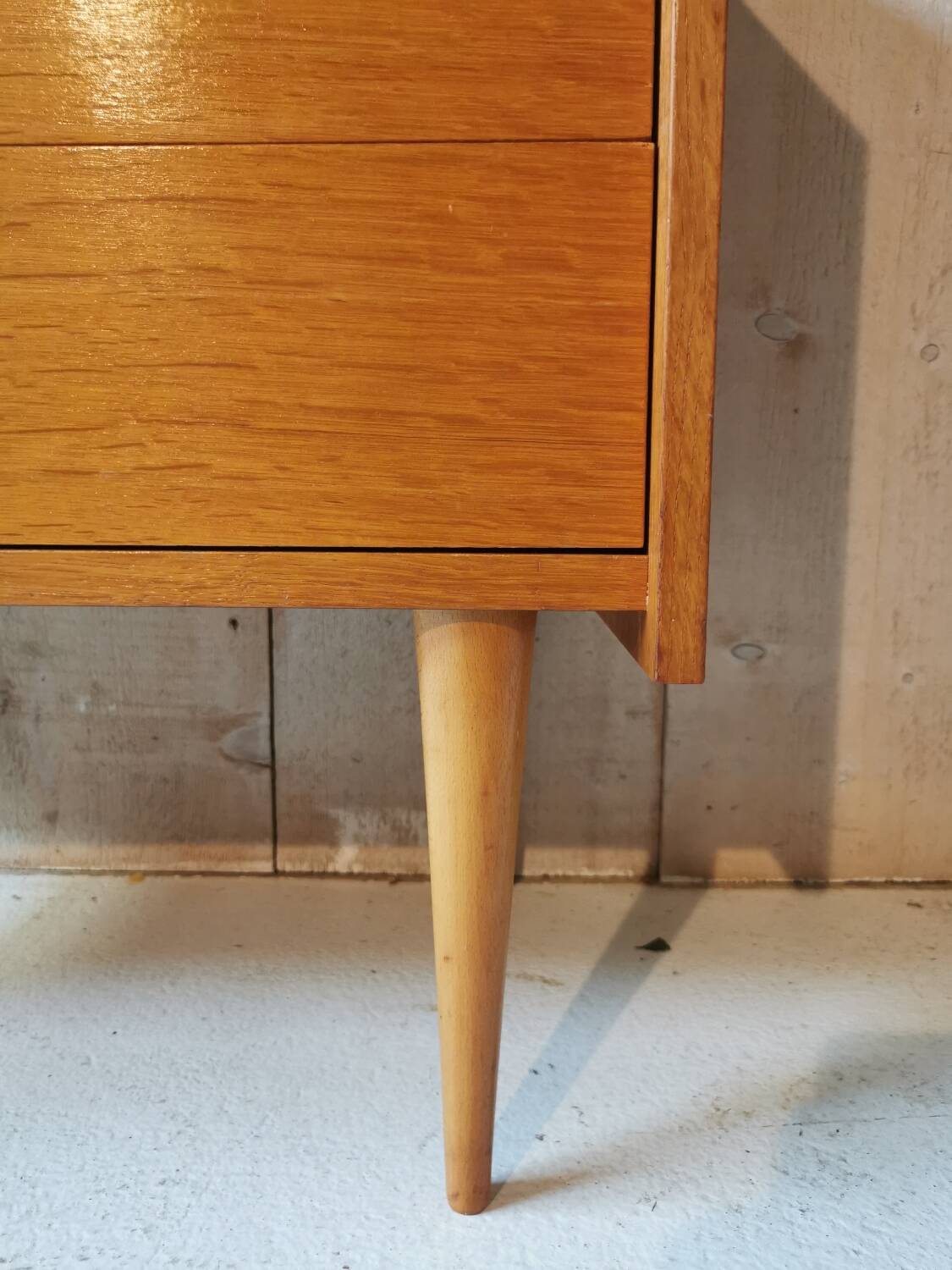 Small vintage chest of drawers