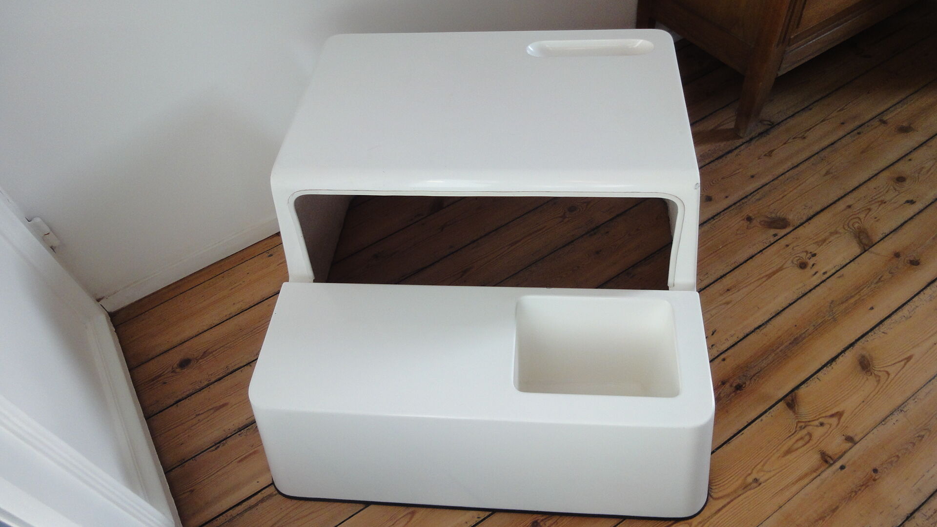 Bureau enfant vintage par Marc Berthier