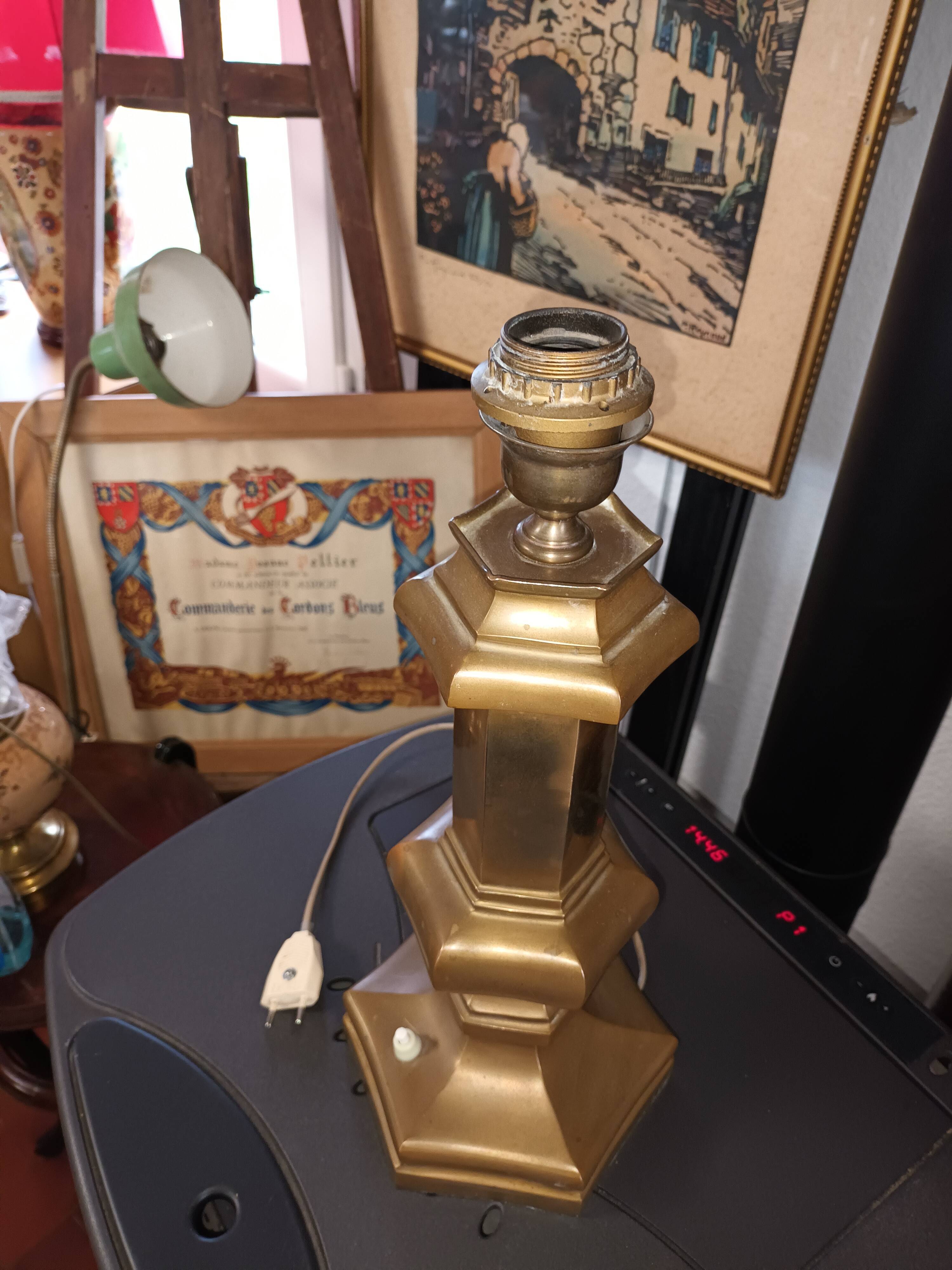 Brass lamp foot