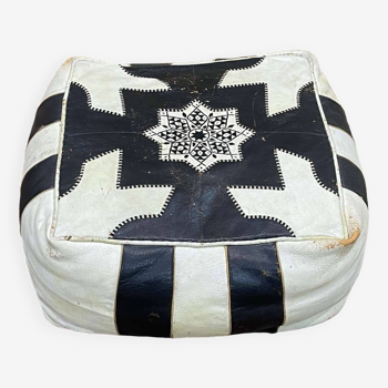 Pouf berbère en cuir des années 1970