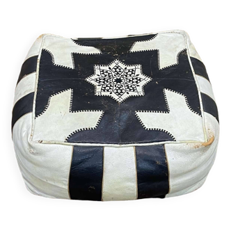 Pouf berbère en cuir des années 1970