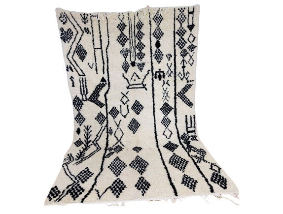 Moroccan carpet 305x195cm