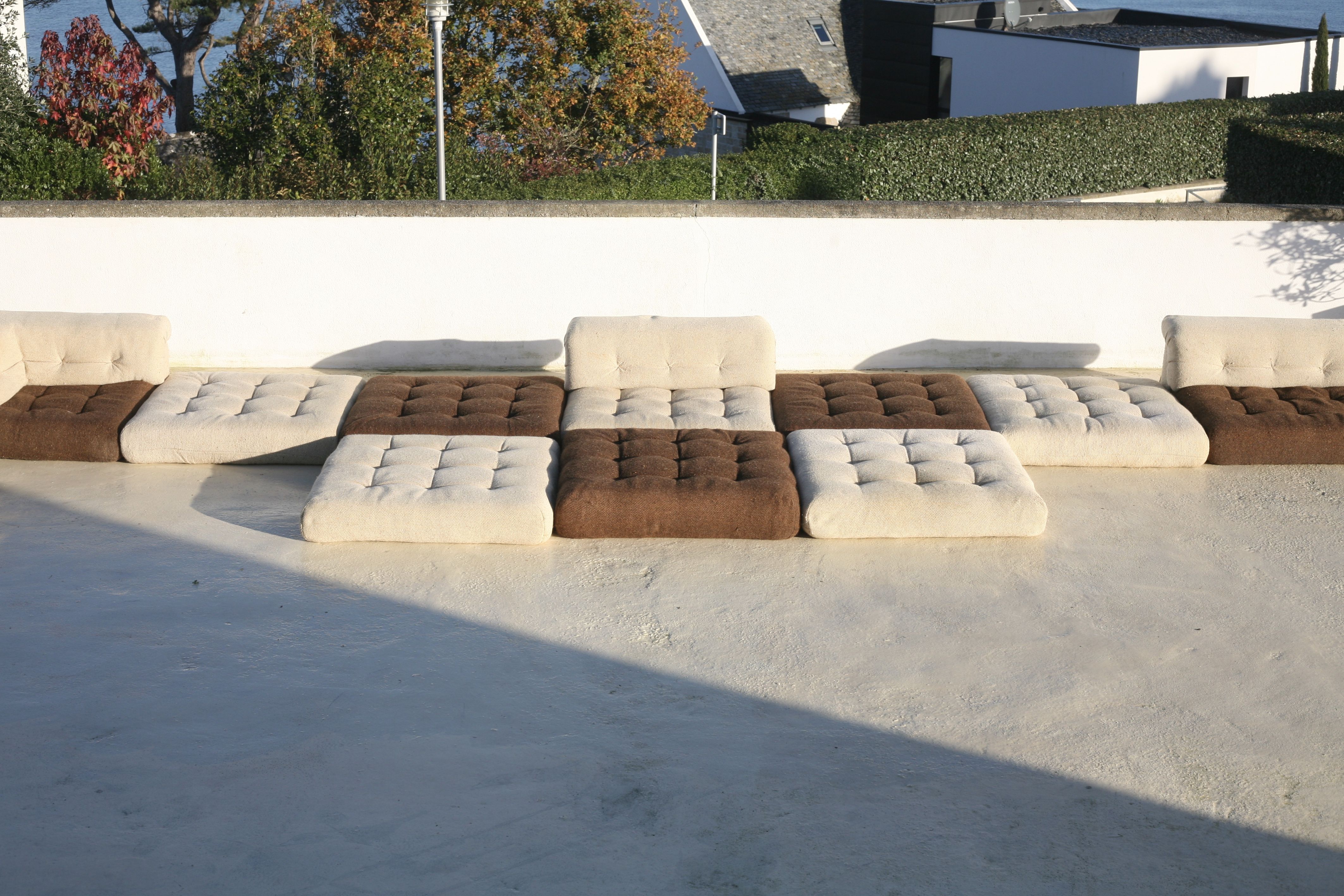 Modular sofa Mah Jong, Hans Hopfer, France, 1971. Roche Bobois Edition.
