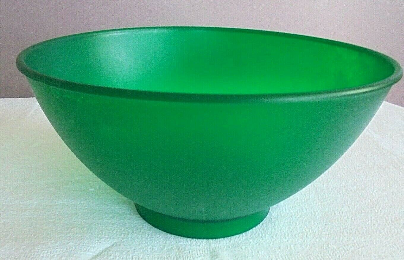 Guy Degrenne Stainless Salad and Green Plastic Container