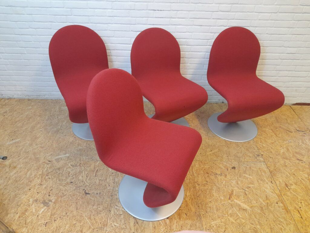 Dining chairs series 1-2-3 by Verner Panton