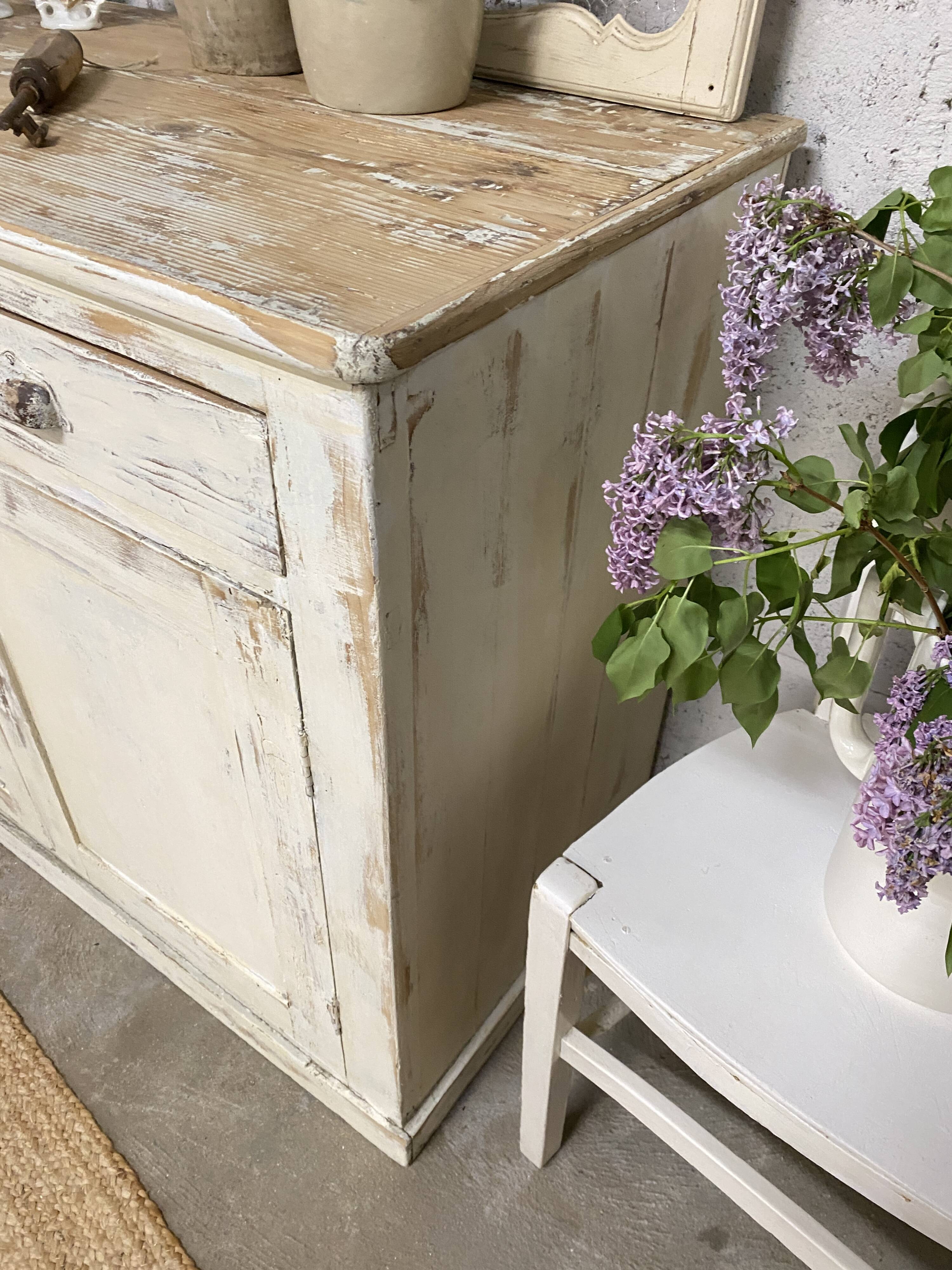 distressed country buffet