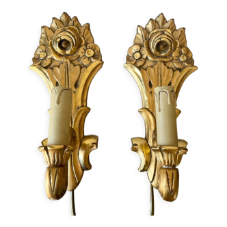 Pair of vintage gilded wood electric wall sconces