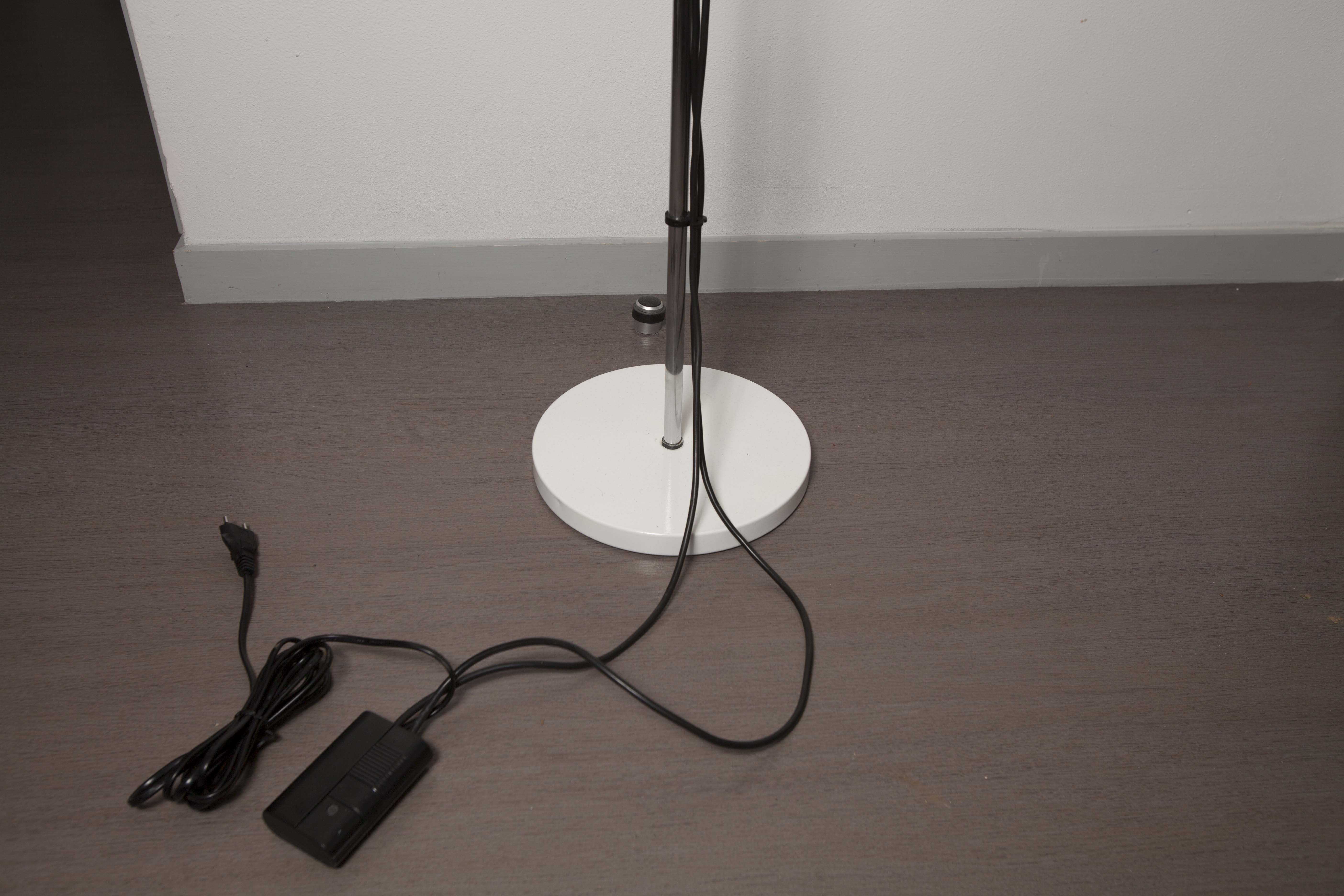 Lampadire 2 white balls restored 70s