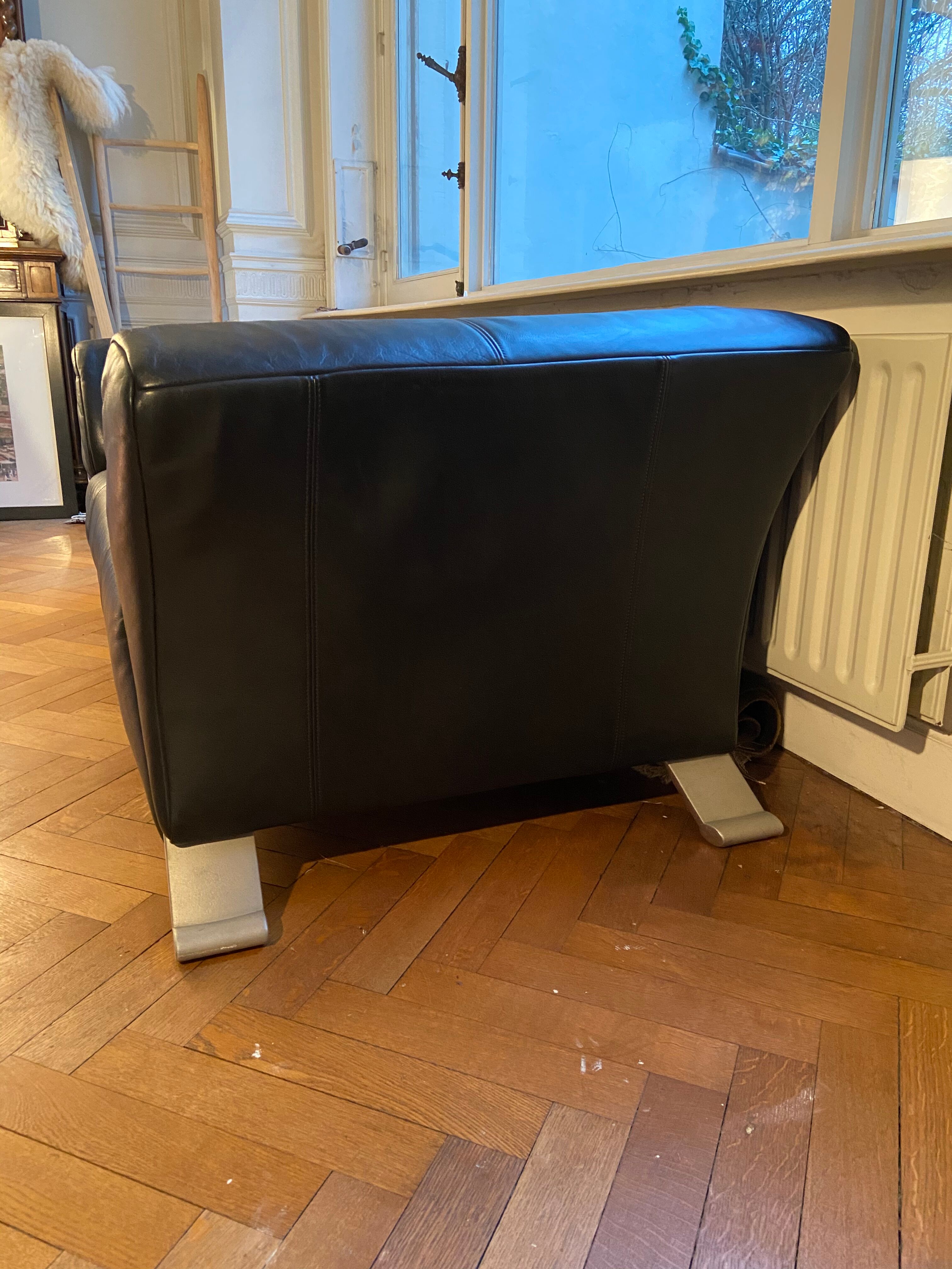 Rolf Benz 2-seater black leather sofa, Germany, 1980s