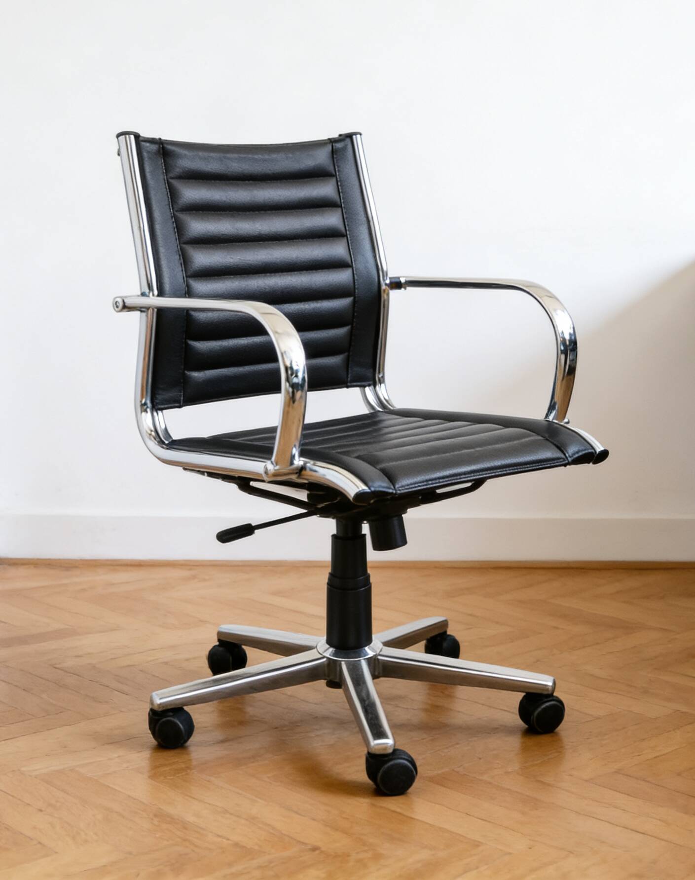 Set of 4 BUM office chairs