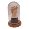 Petit globe en verre sur socle abritant une figurine de " david "