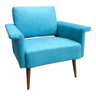 Fauteuil en velours bleu années 1960