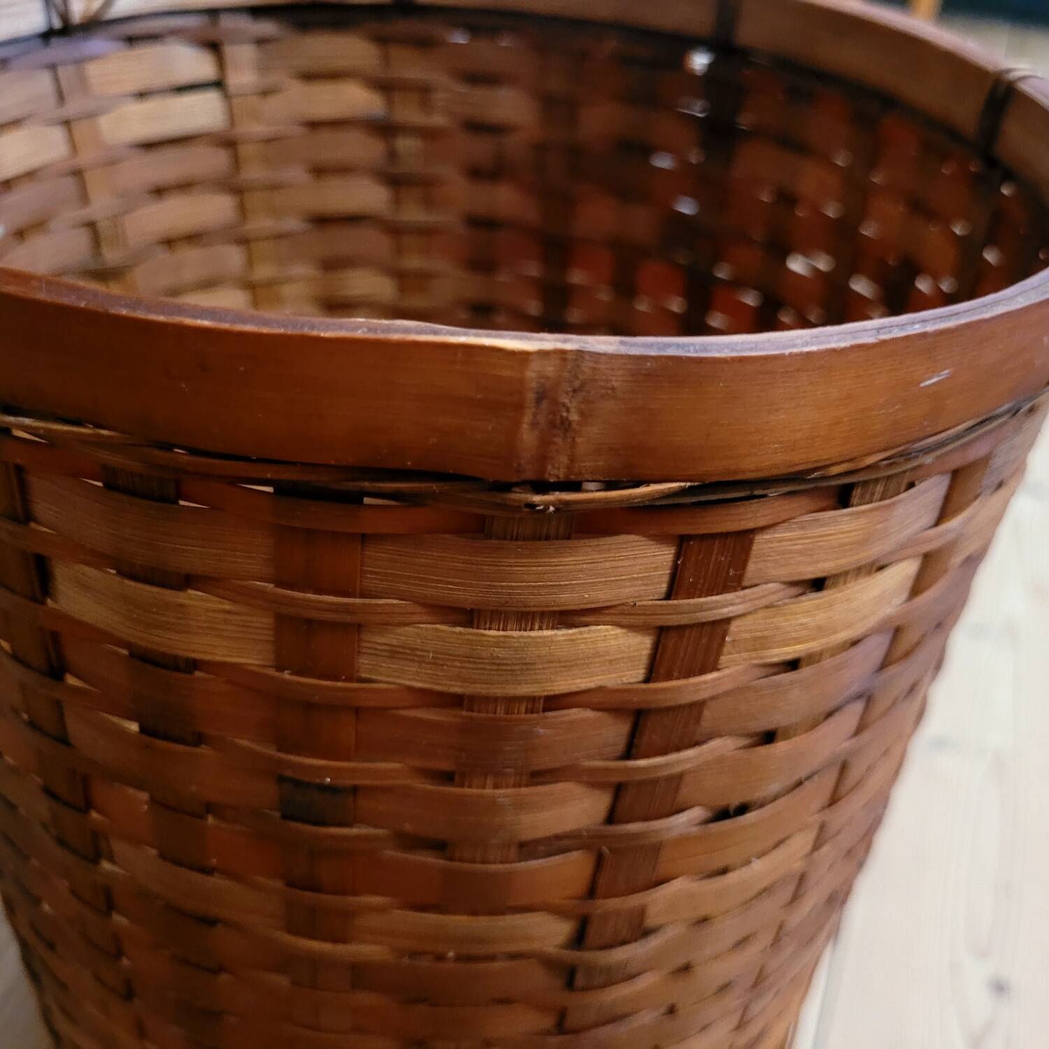 80s wastepaper basket
