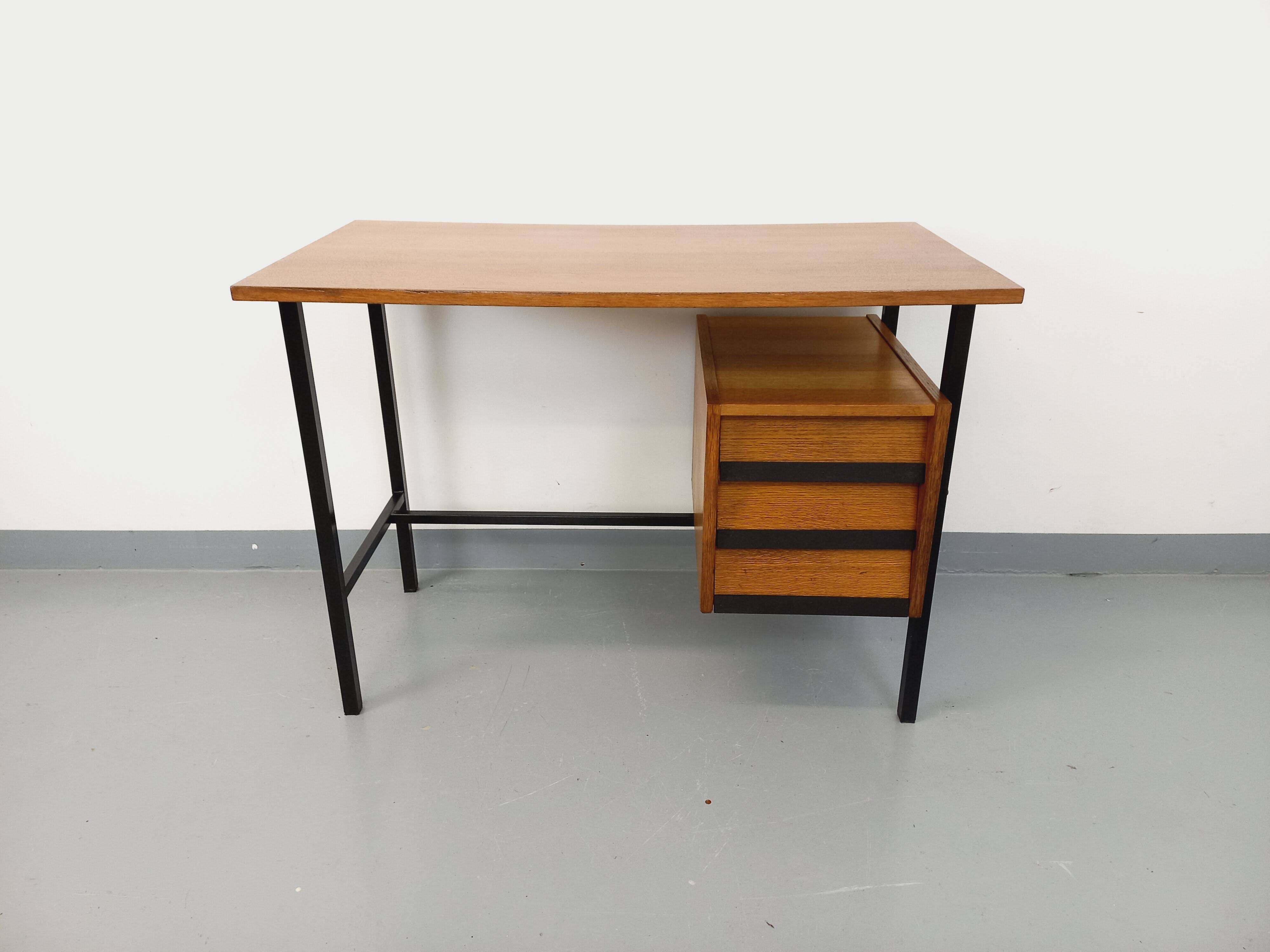 Vintage modernist desk in wood and black metal from the 60s