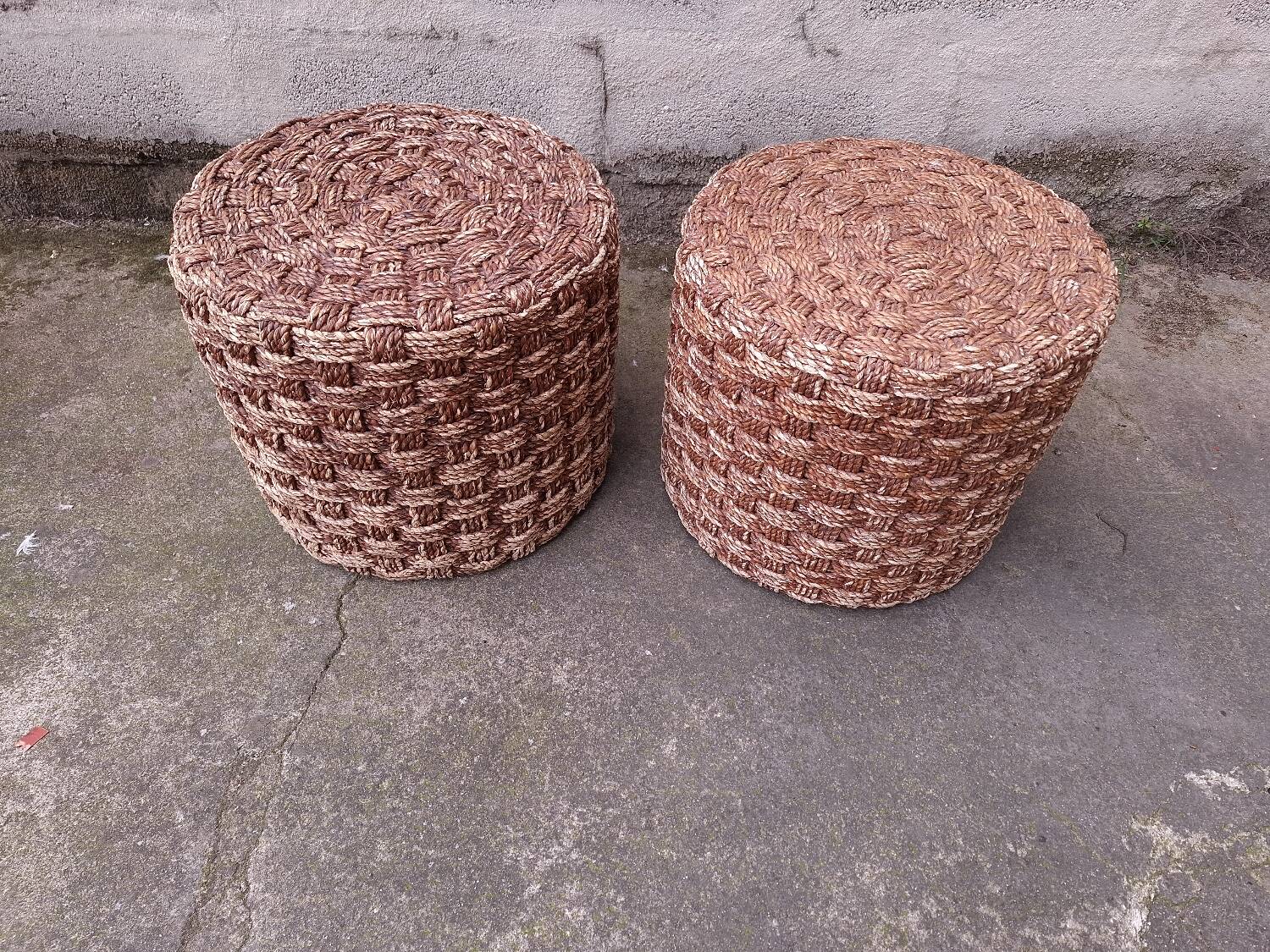 Paire de poufs en corde tressé années 70'S