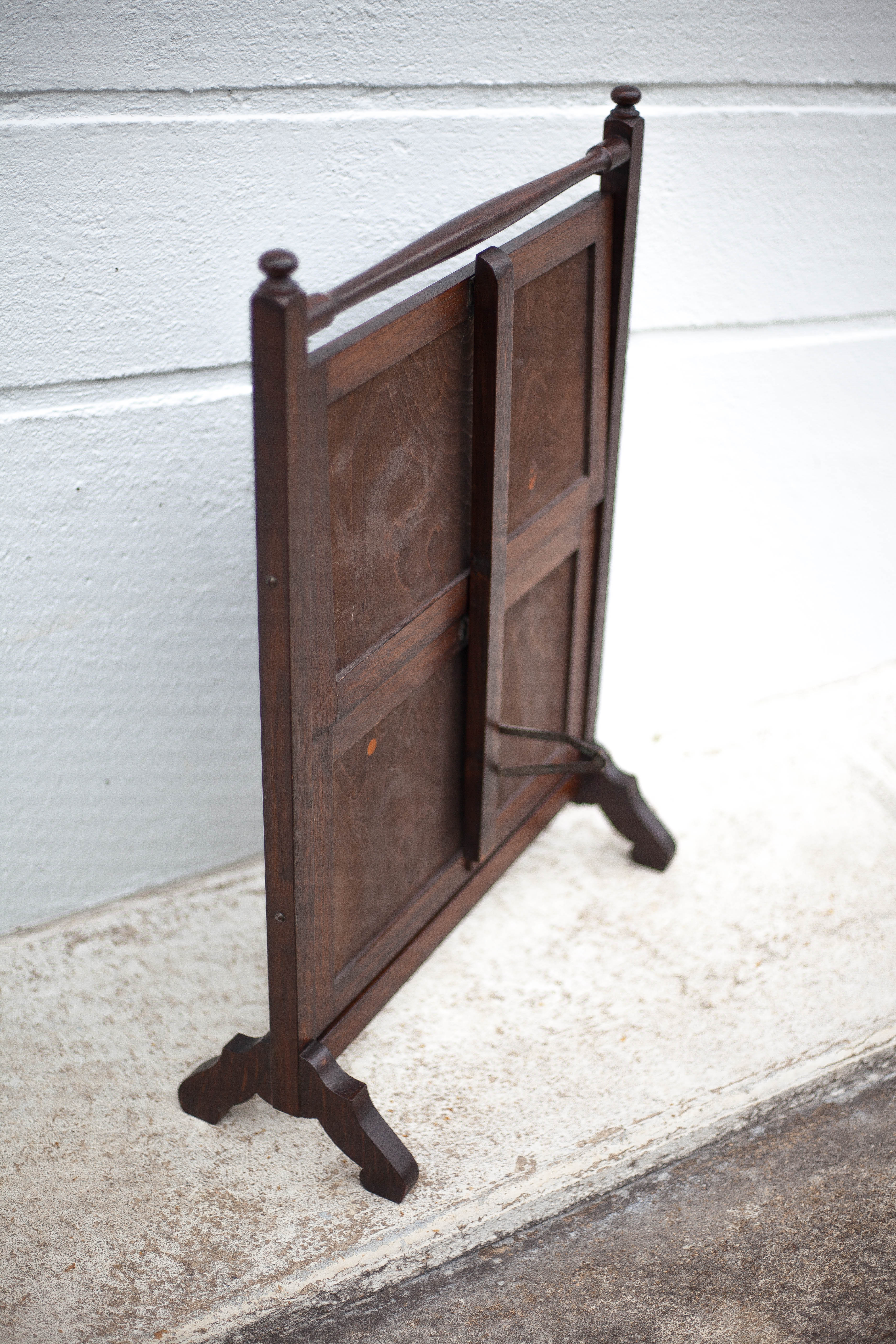 Wooden folding table, cake presentation support, side table, cake stand