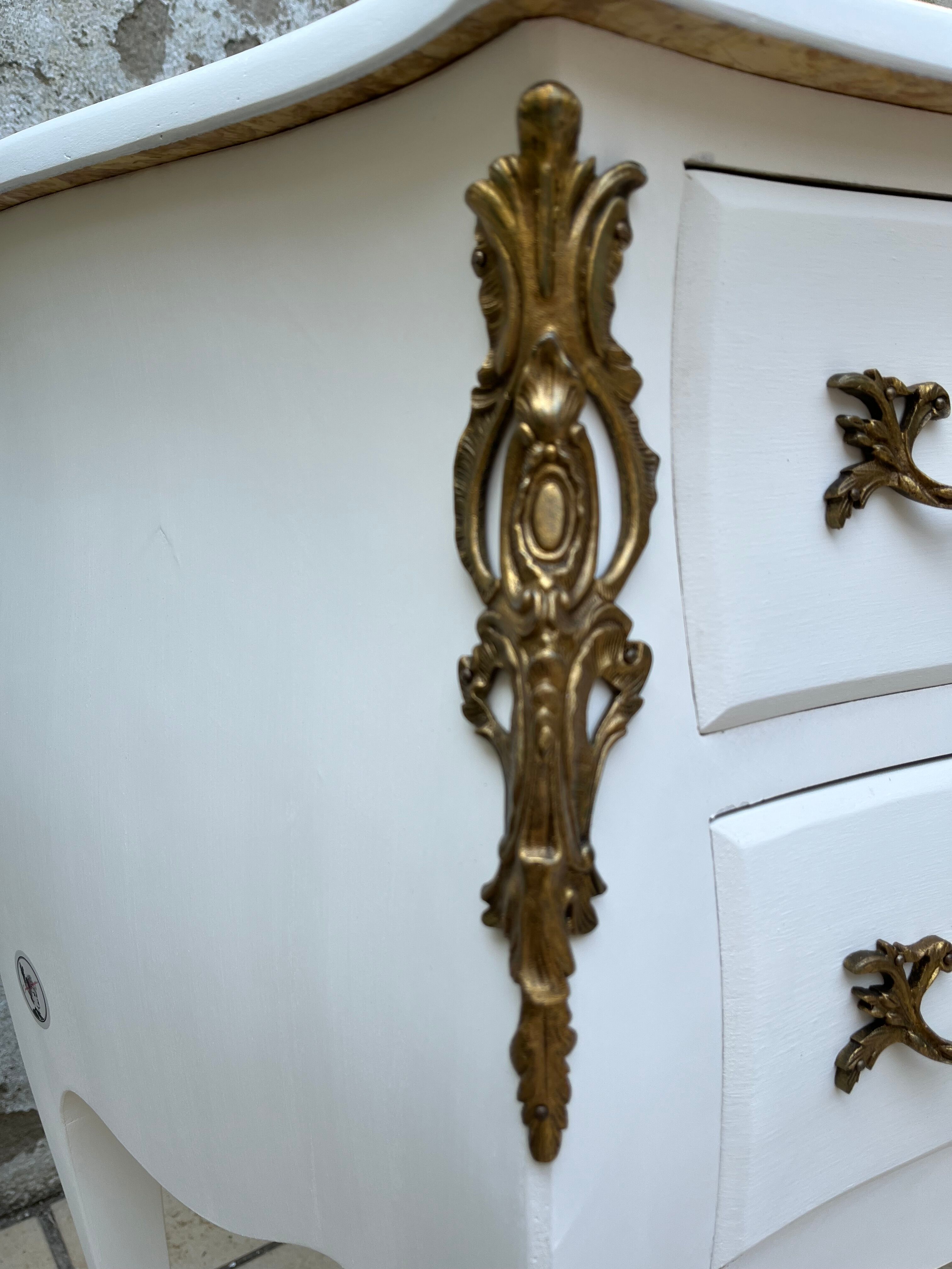Louis XV chest of drawers