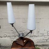 Lampe à poser deux branches, bois et chrome, 1960