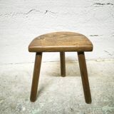 Tripod cowherd stool