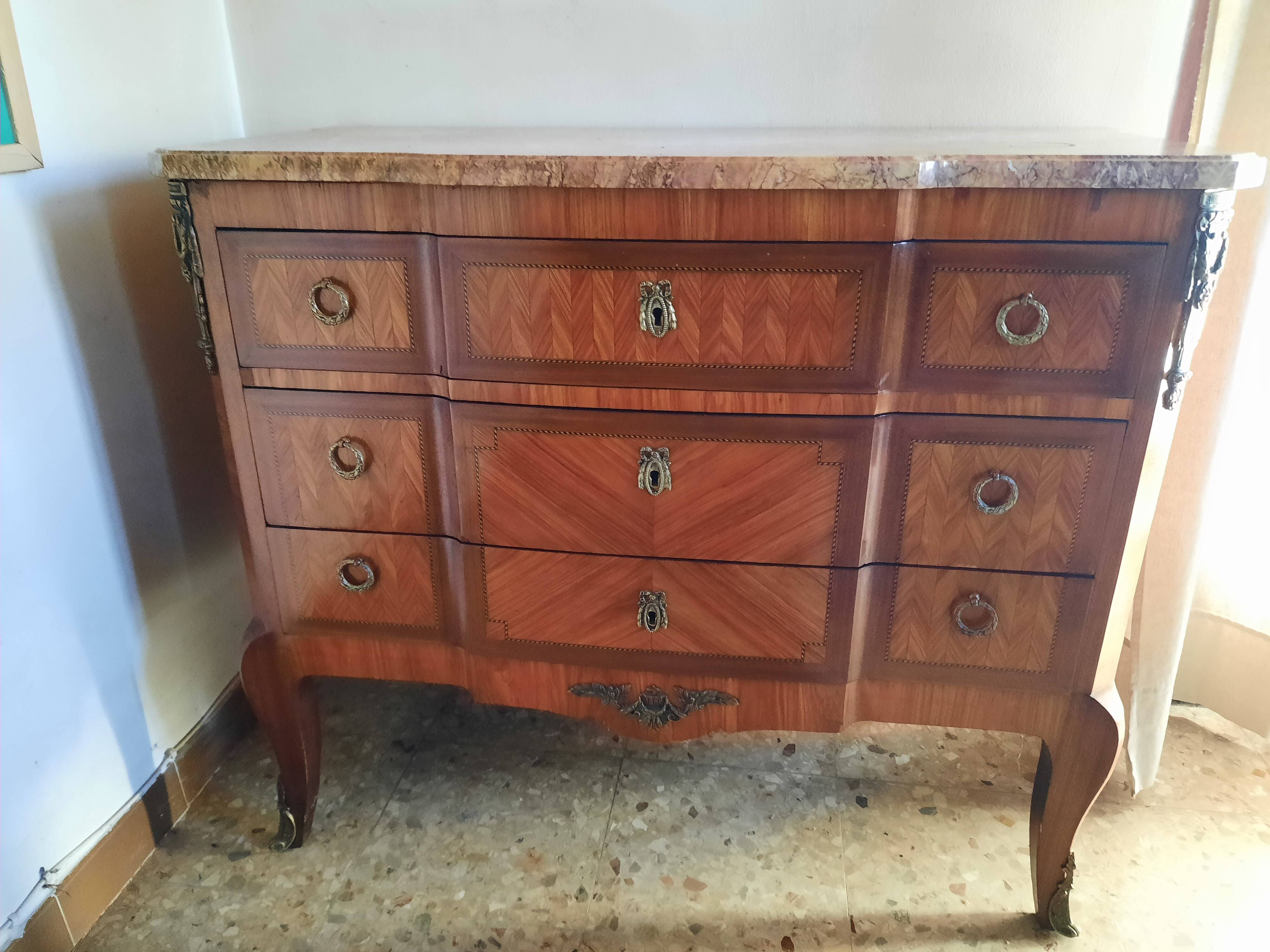 Louis XV-Louis XVI Transition style marquetry chest of drawers