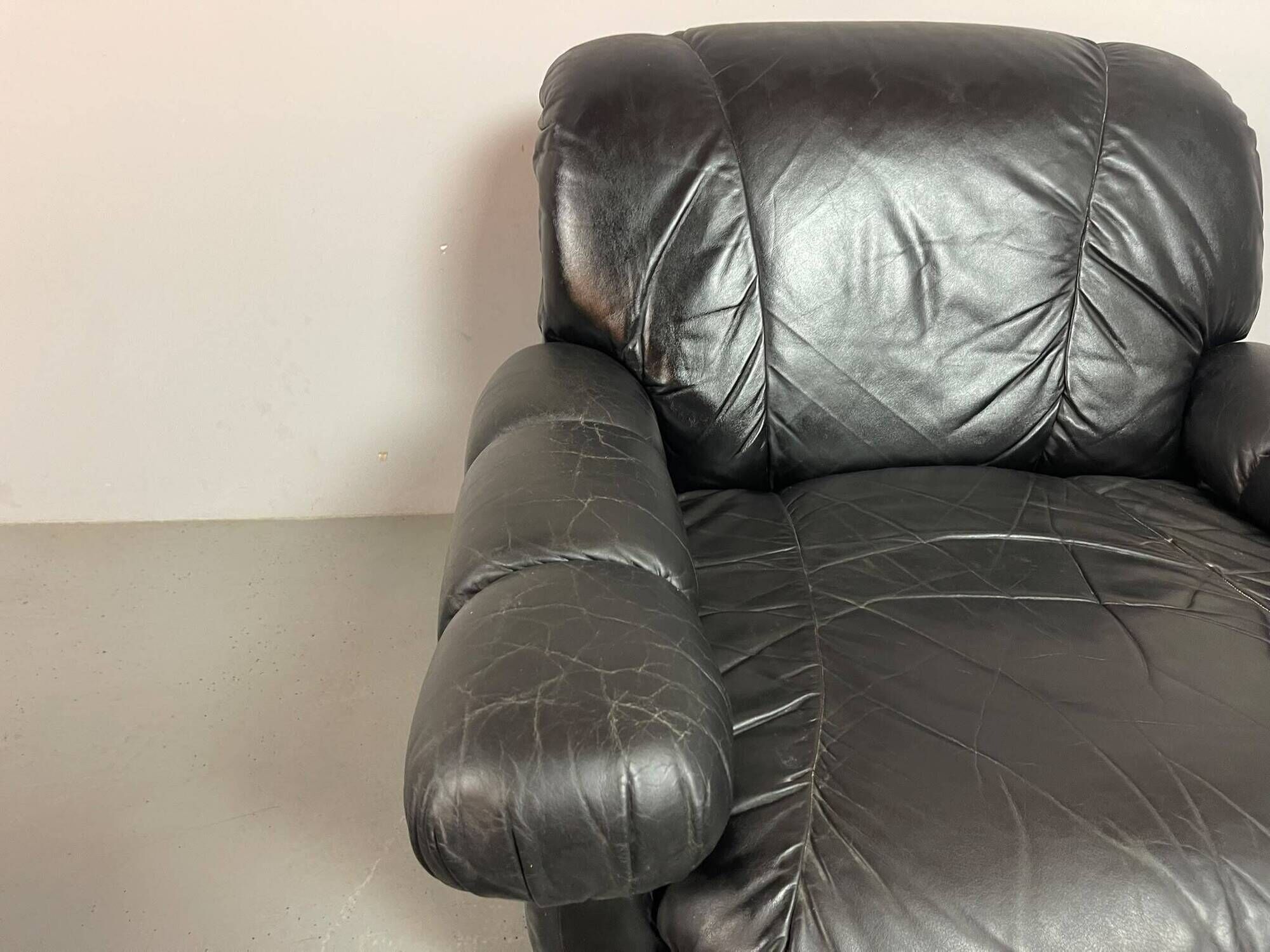 Large Set of Italian Space Age Black Leather Lounge Chairs with Brass