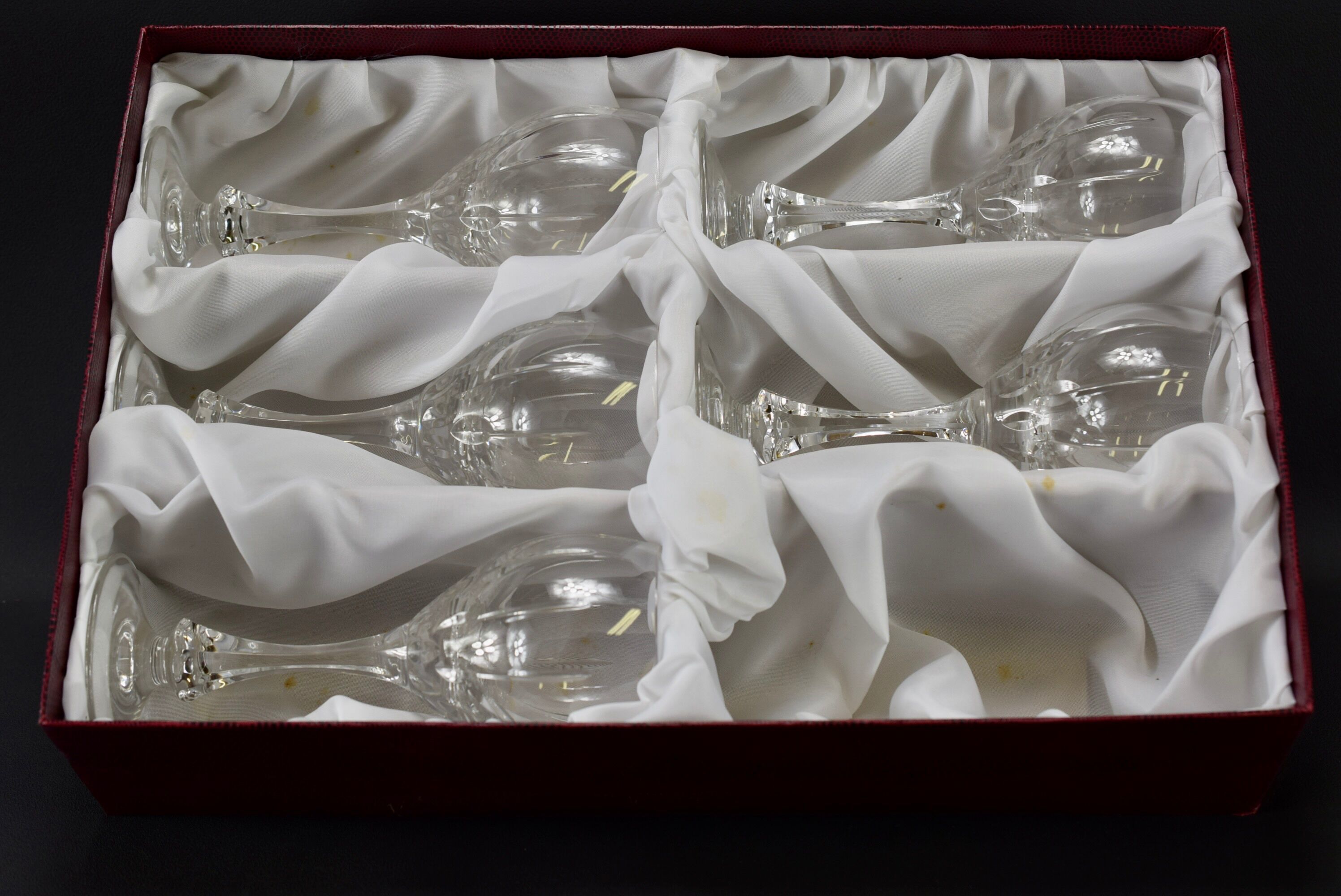 5 glass crystal cut hand crystal workshop in baccarat