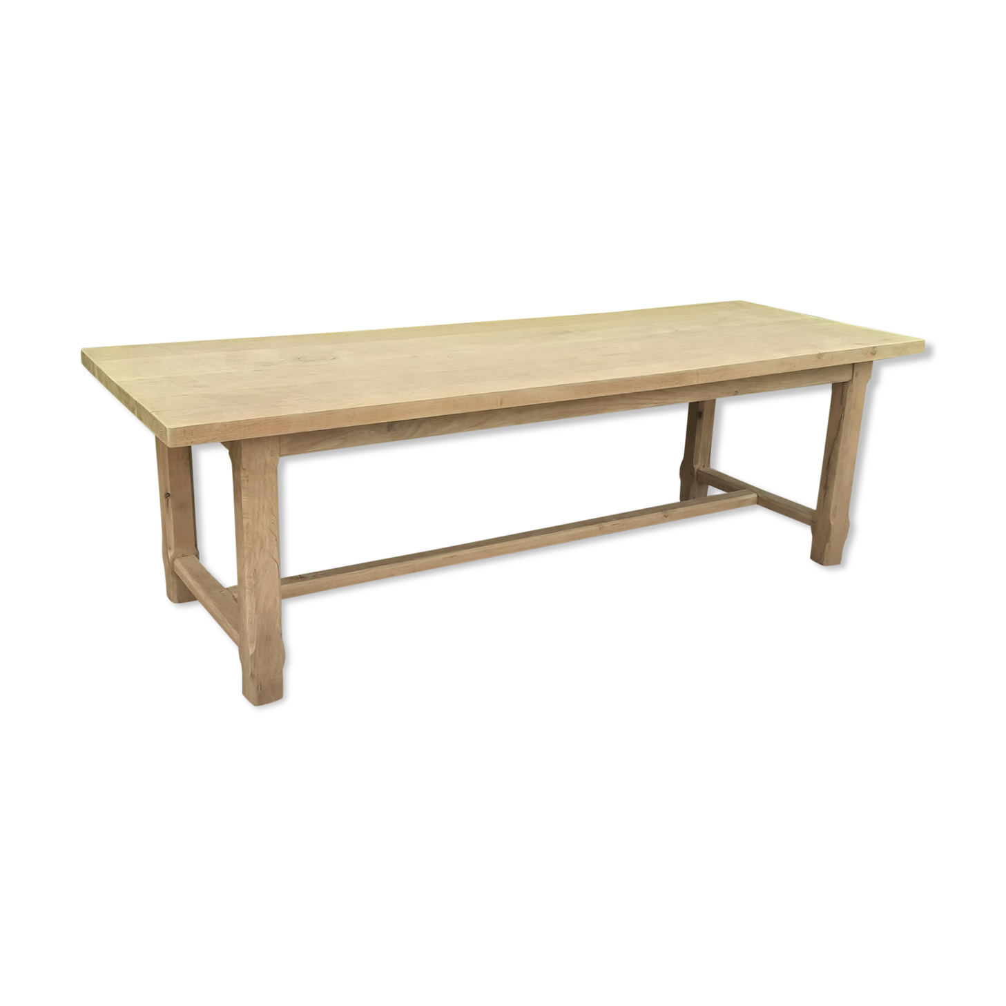 Farmhouse table in solid oak raw wood