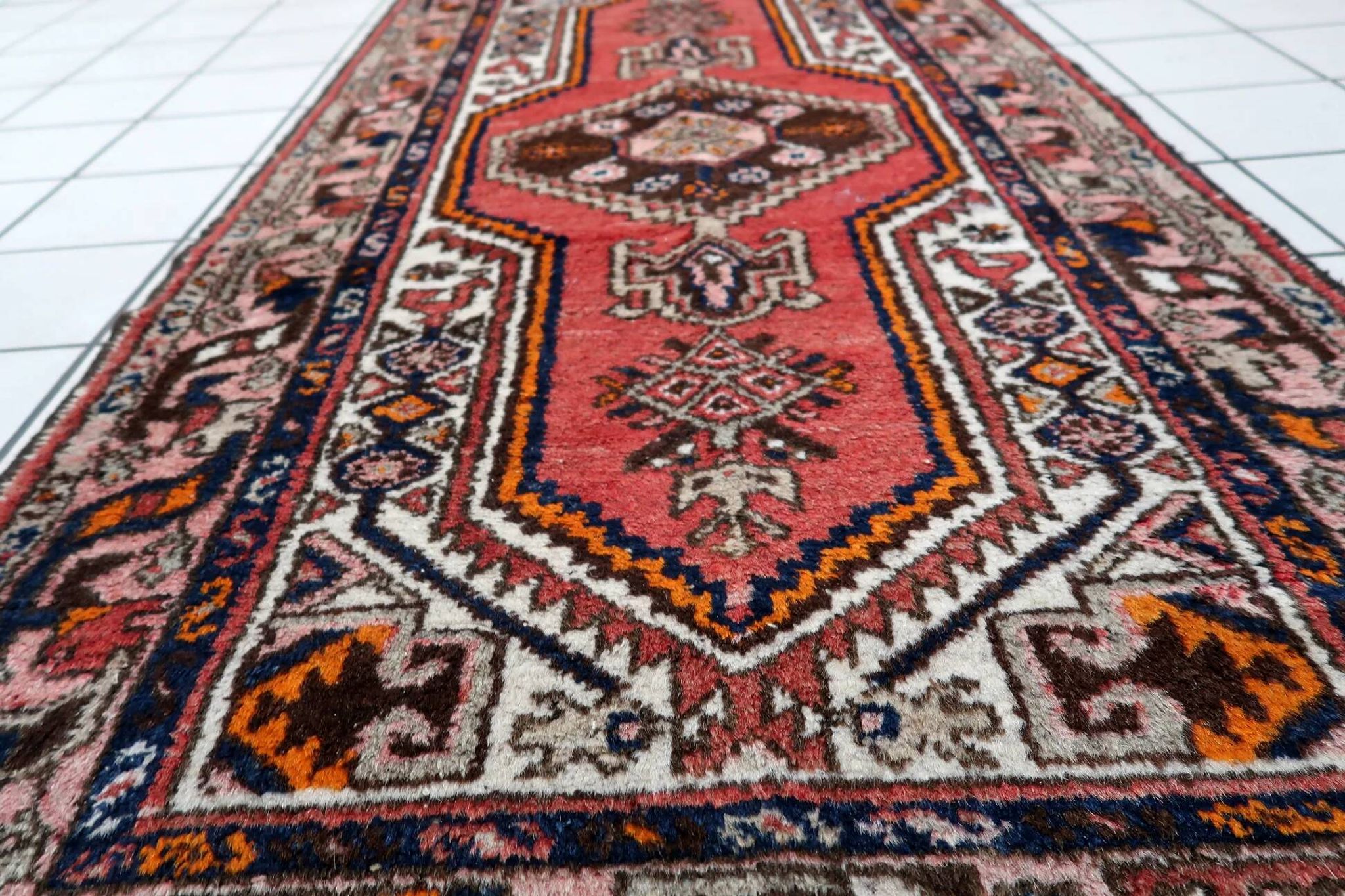Handmade vintage Persian Hamadan rug 93cm x 196cm 1970s