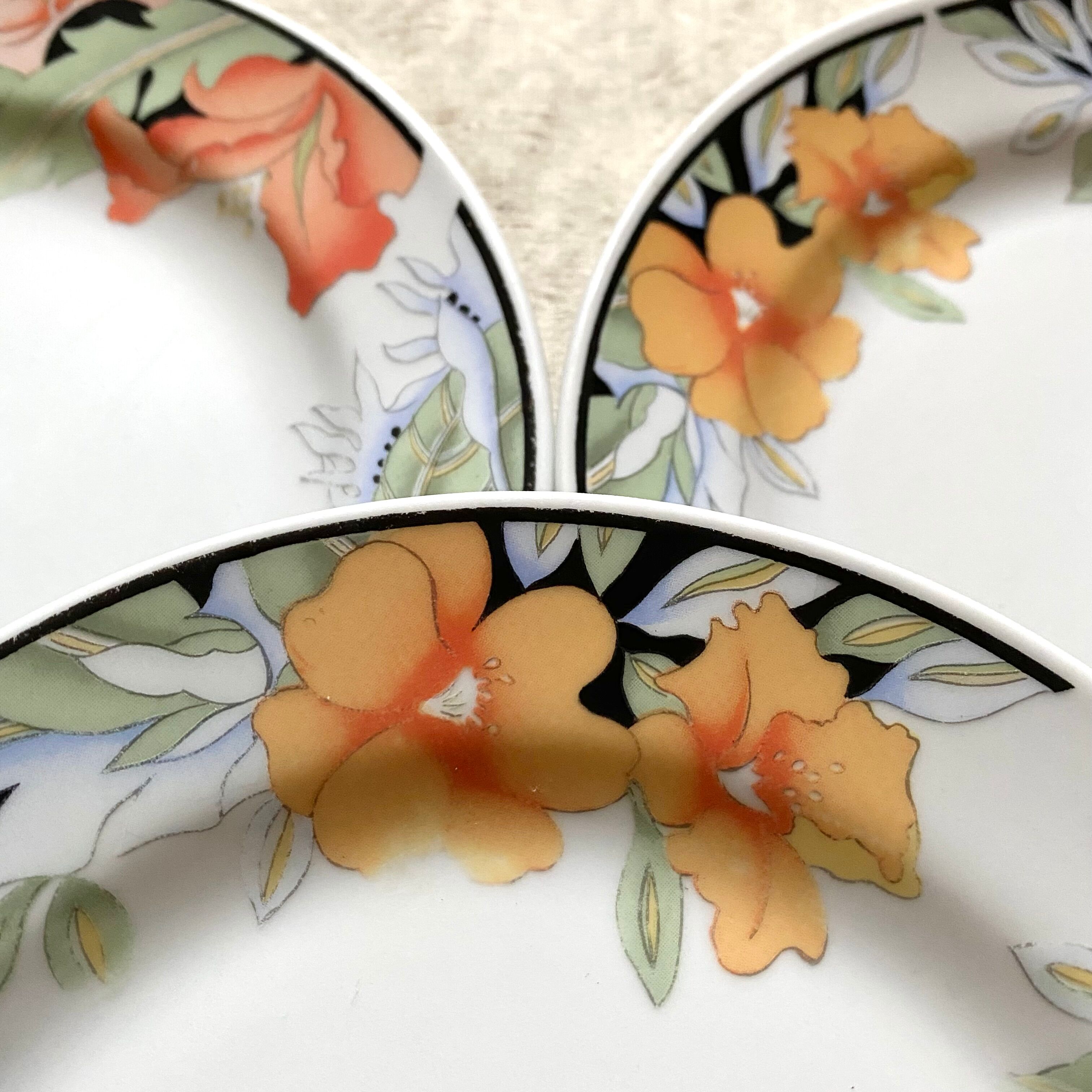 Assietets à dessert années 80