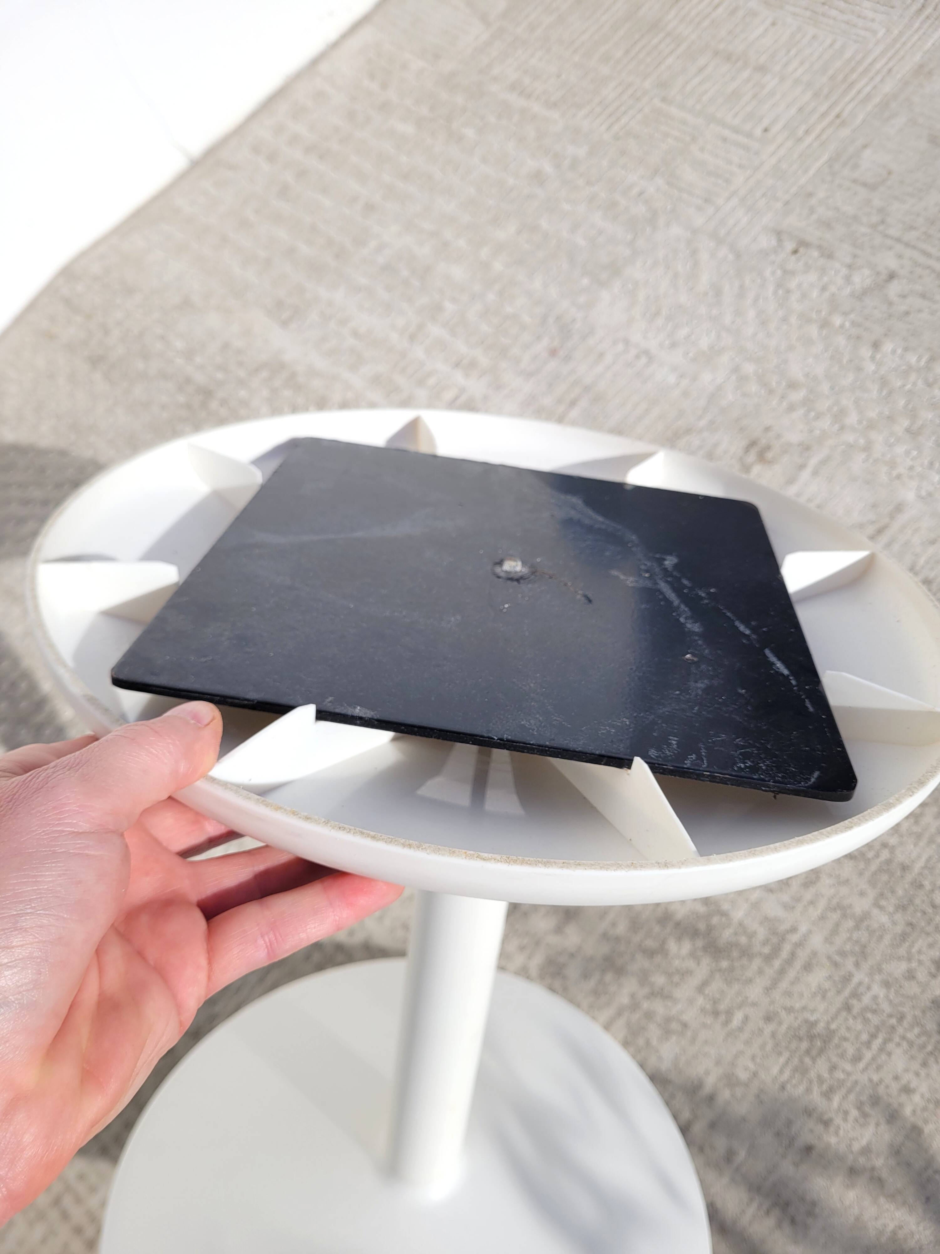 Petite table tulipe vintage Ikea 1992 guéridon