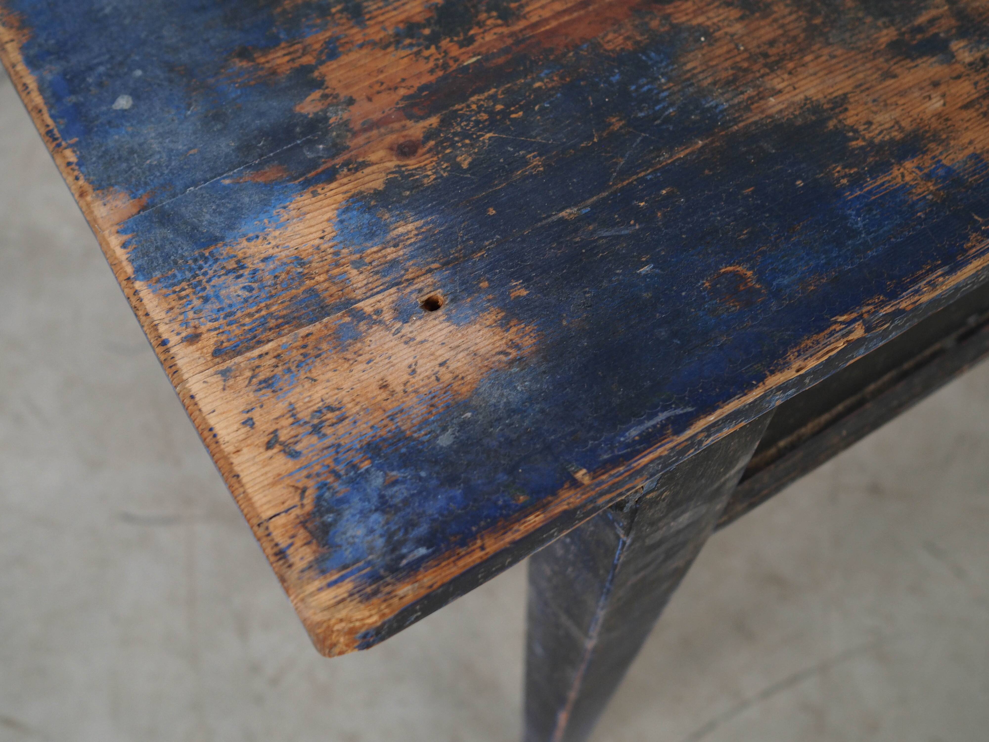 Table en pin, design danois, années 1940, fabriquée au Danemark